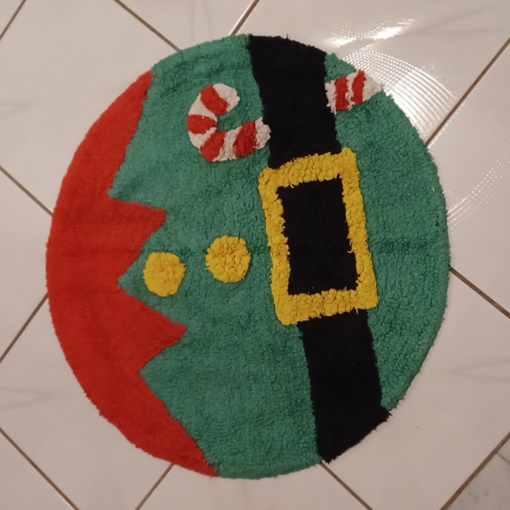 4/$40 Christmas Elf Round Rug
